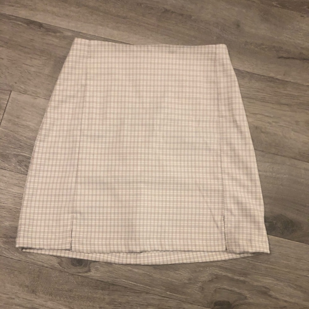 Brandy Melville mini skirt